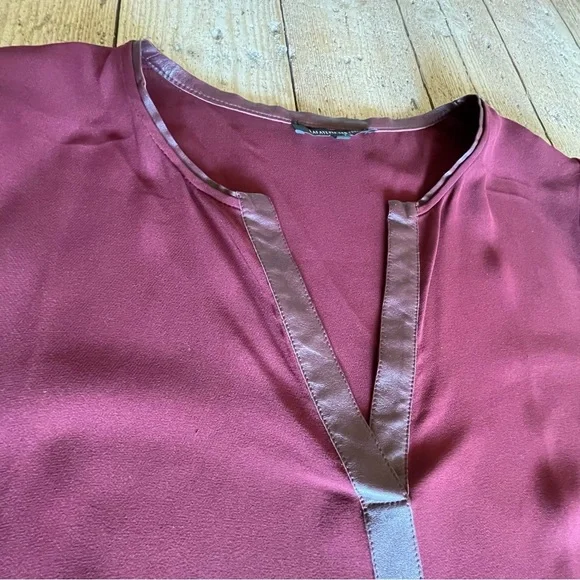 Lafayette 148 Silk & Leather Trim Blouse Burgundy Red Size 14 Large - Picture 3 of 6